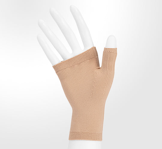 Juzo Soft Seamless Gauntlets 15-20 mmHg